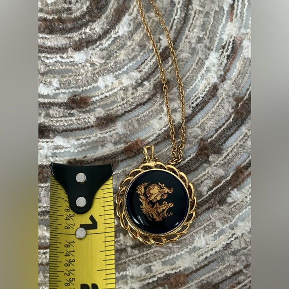 VINTAGE FLORENZA LIMOGES PORCELAIN DOMED CAMEO PENDANT NECKLACE CHAIN FRANCE - Picture 2 of 4